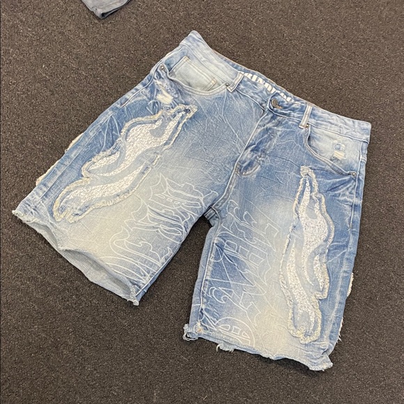 Men’s GrindHouse Distressed Rhinestone Jean Shorts 🩳 Pre Owned SZ 32 Blue - Picture 1 of 11